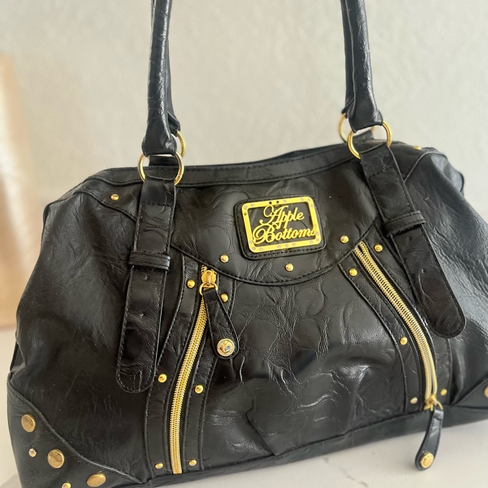 Apple bottom purse